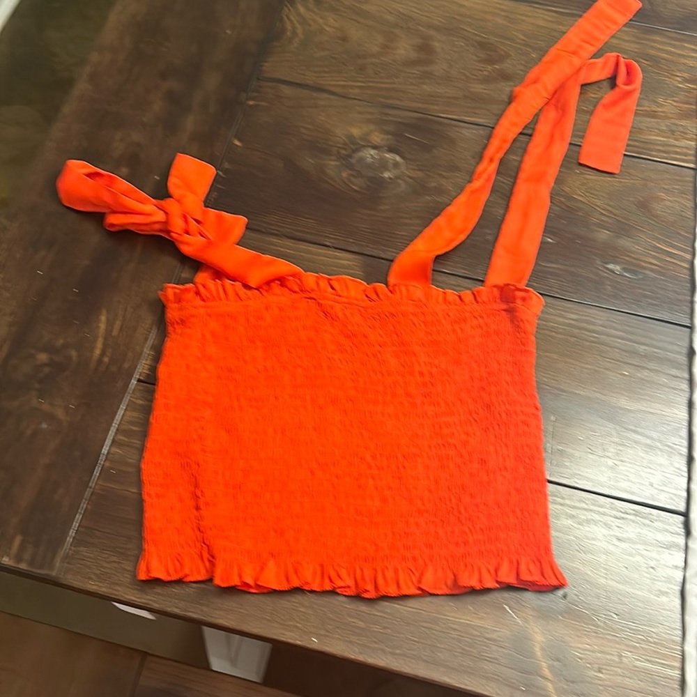 Orange top